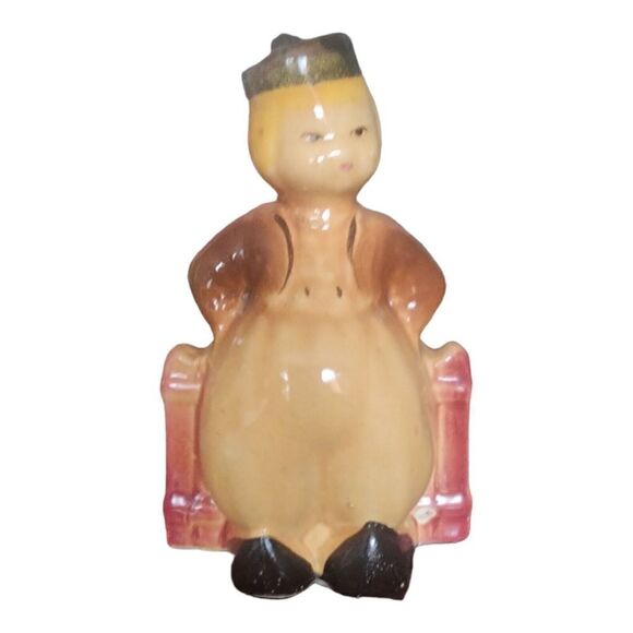 Shawnee Pottery Dutch Boy Planter - Picture 2 of 4